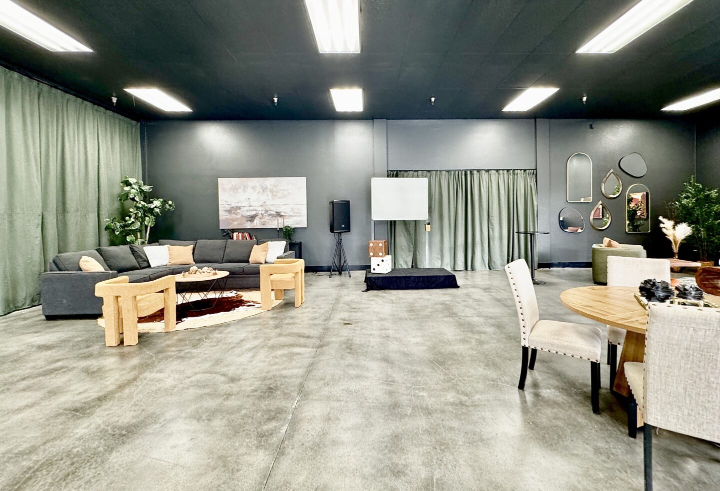 The Grand Living Room 10